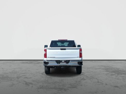 Used 2025 Chevrolet Silverado 2500 LT w/ Convenience Package AWD/4WD image 7