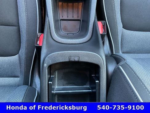 Used 2023 Chevrolet TrailBlazer LT AWD/4WD image 36