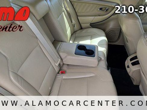 Used 2013 Ford Taurus SEL image 21