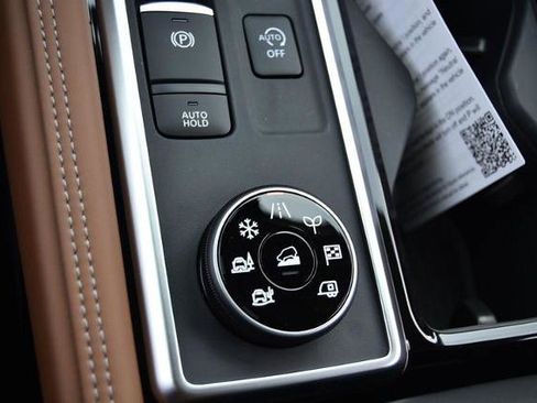 New 2025 Nissan Pathfinder Platinum image 22