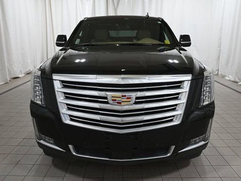 Used 2020 Cadillac Escalade Platinum AWD/4WD image 17