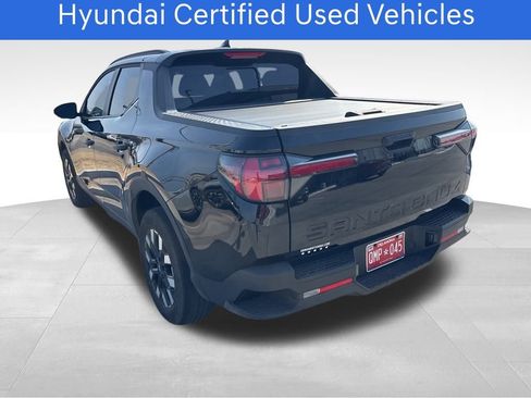 Certified 2025 Hyundai Santa Cruz SEL image 11
