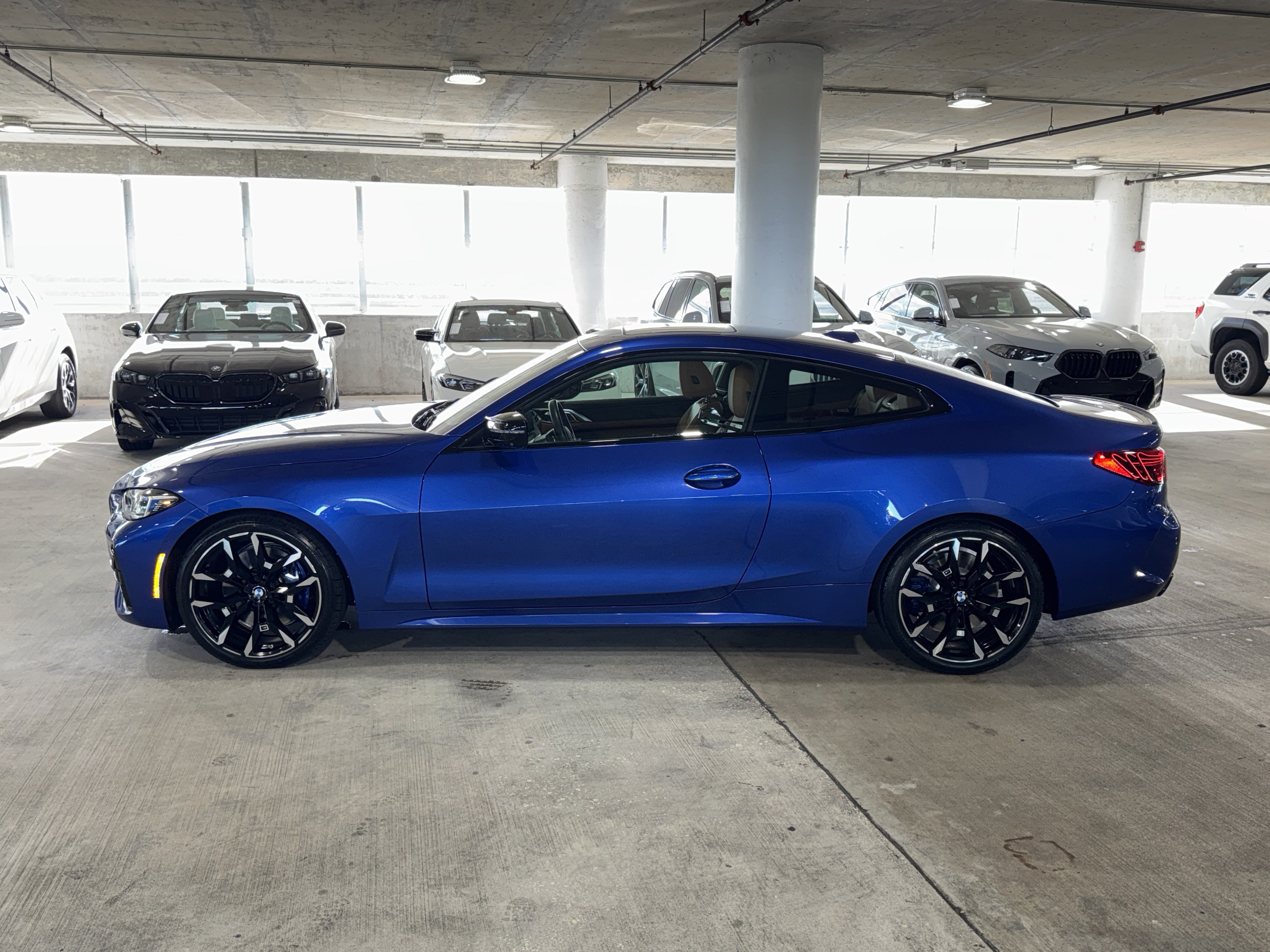 Used 2025 BMW M440i Coupe RWD image 6