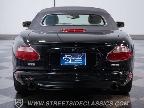 Used 2004 Jaguar XK8 Convertible RWD image 10