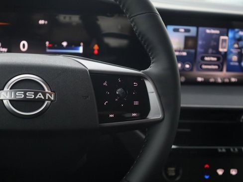 New 2026 Nissan Murano SV image 9