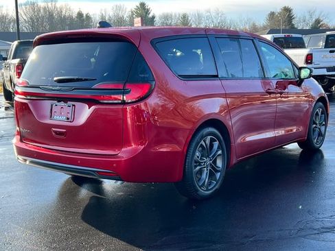 New 2026 Chrysler Pacifica Select FWD image 45