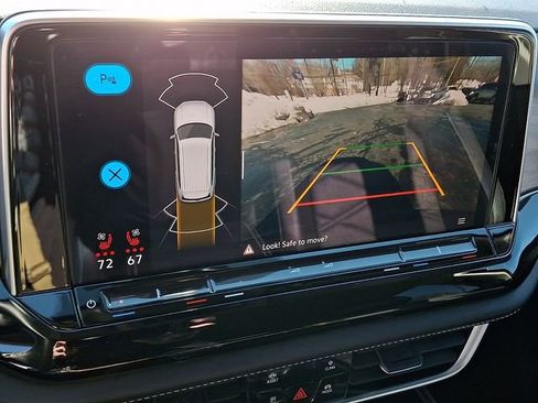 Used 2025 Volkswagen Atlas SE image 20