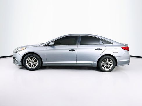 Used 2017 Hyundai Sonata SE w/ Cargo Package image 4