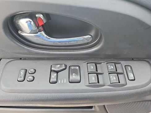 Used 2007 GMC Envoy SLT AWD/4WD image 30