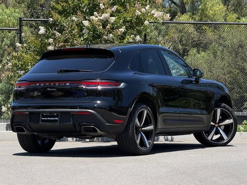 Used 2026 Porsche Macan AWD/4WD image 7