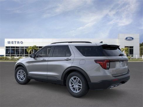 New 2026 Ford Explorer Active image 4