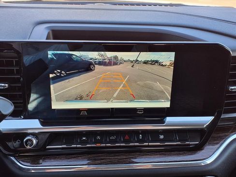 Used 2024 GMC Sierra 1500 SLE w/ Enhanced Capability Package image 30