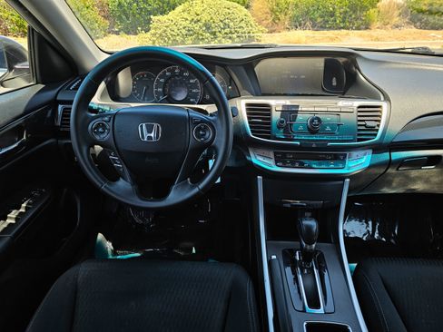 Used 2013 Honda Accord Sport image 21