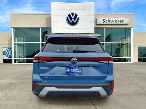 New 2026 Volkswagen Tiguan SE image 3