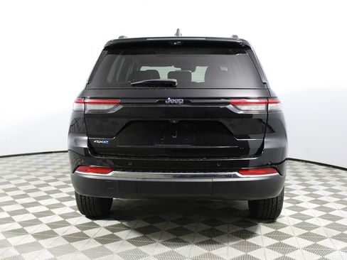 Used 2023 Jeep Grand Cherokee 4WD 4xe w/ Luxury Tech Group II image 36