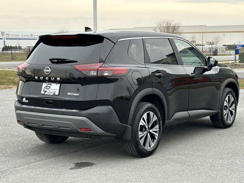 Used 2023 Nissan Rogue SV AWD/4WD image 25