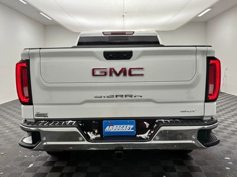 New 2026 GMC Sierra 1500 SLT w/ SLT Premium Package image 9
