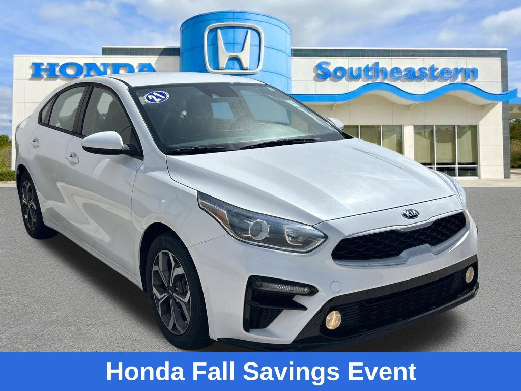 Used 2021 Kia Forte LXS FWD image 3