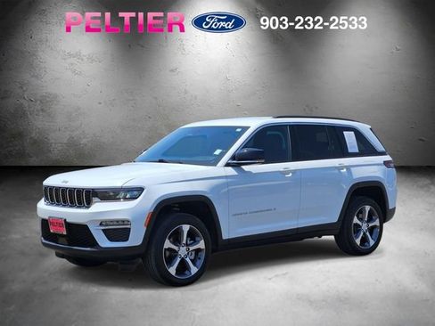 Used 2025 Jeep Grand Cherokee Limited AWD/4WD image 3