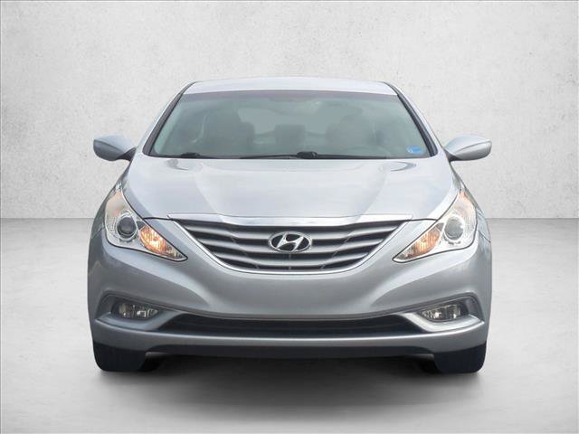 Used 2013 Hyundai Sonata GLS w/ Popular Equipment Pkg FWD image 2