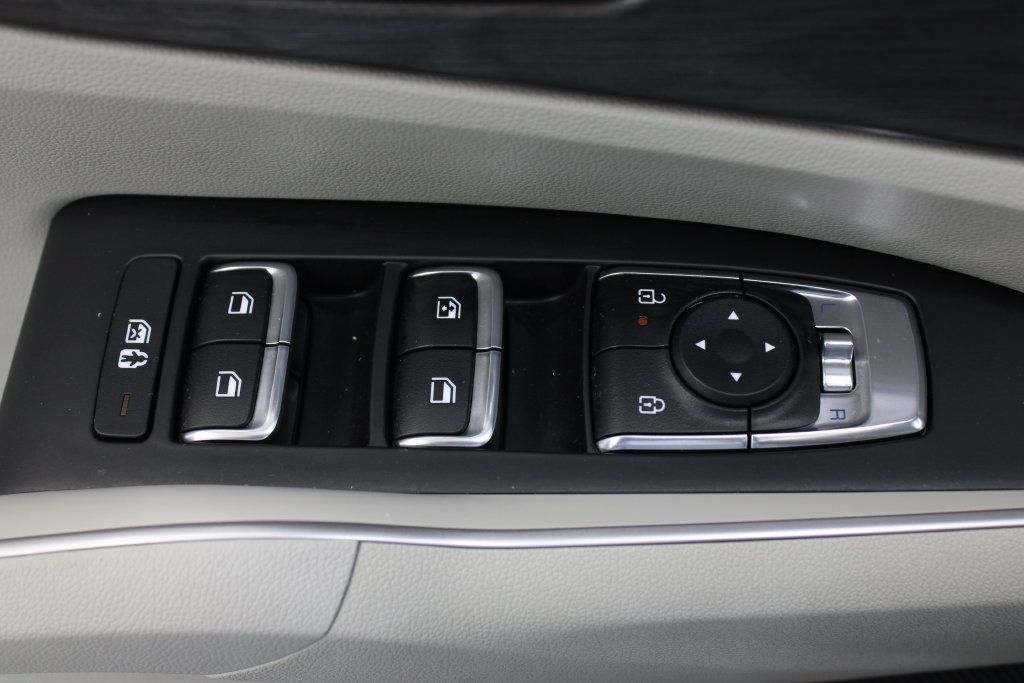 Used 2025 Kia Sorento X-Line EX AWD/4WD image 19