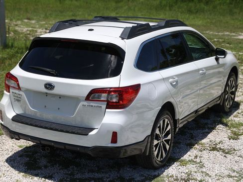 Used 2015 Subaru Outback 2.5i Limited AWD/4WD image 11