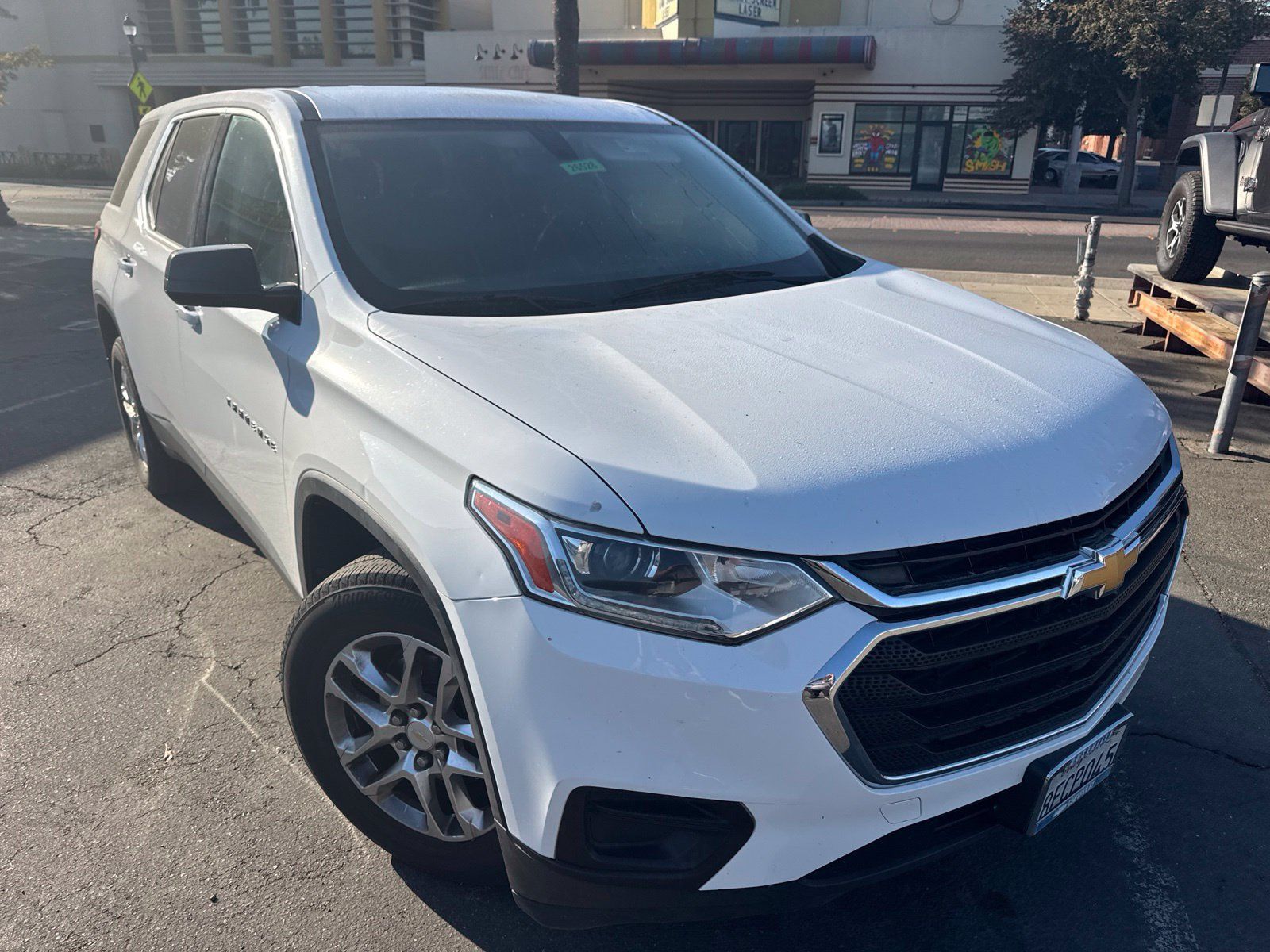 Used 2018 Chevrolet Traverse LS FWD image 4
