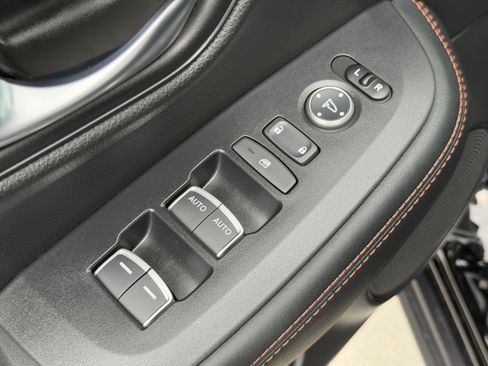 Used 2026 Honda HR-V Sport image 18