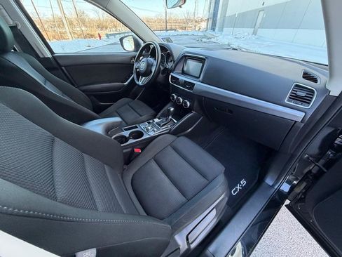 Used 2016 MAZDA CX-5 Touring image 12