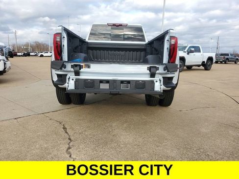 New 2026 GMC Sierra 3500 Denali Ultimate image 8