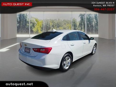 Used 2023 Chevrolet Malibu LT FWD image 5