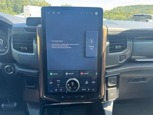 Used 2022 Ford F150 Lightning Lariat AWD/4WD image 39