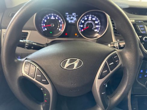 Used 2016 Hyundai Elantra SE w/ Option Group 02 FWD image 23