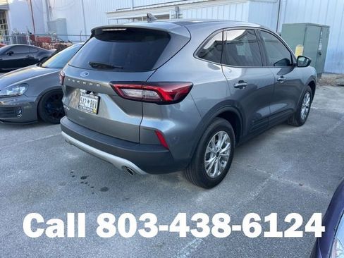 Used 2025 Ford Escape Active image 2