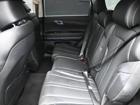 Used 2024 Genesis GV80 2.5T AWD/4WD image 17