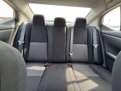Used 2025 Nissan Sentra SV FWD image 36