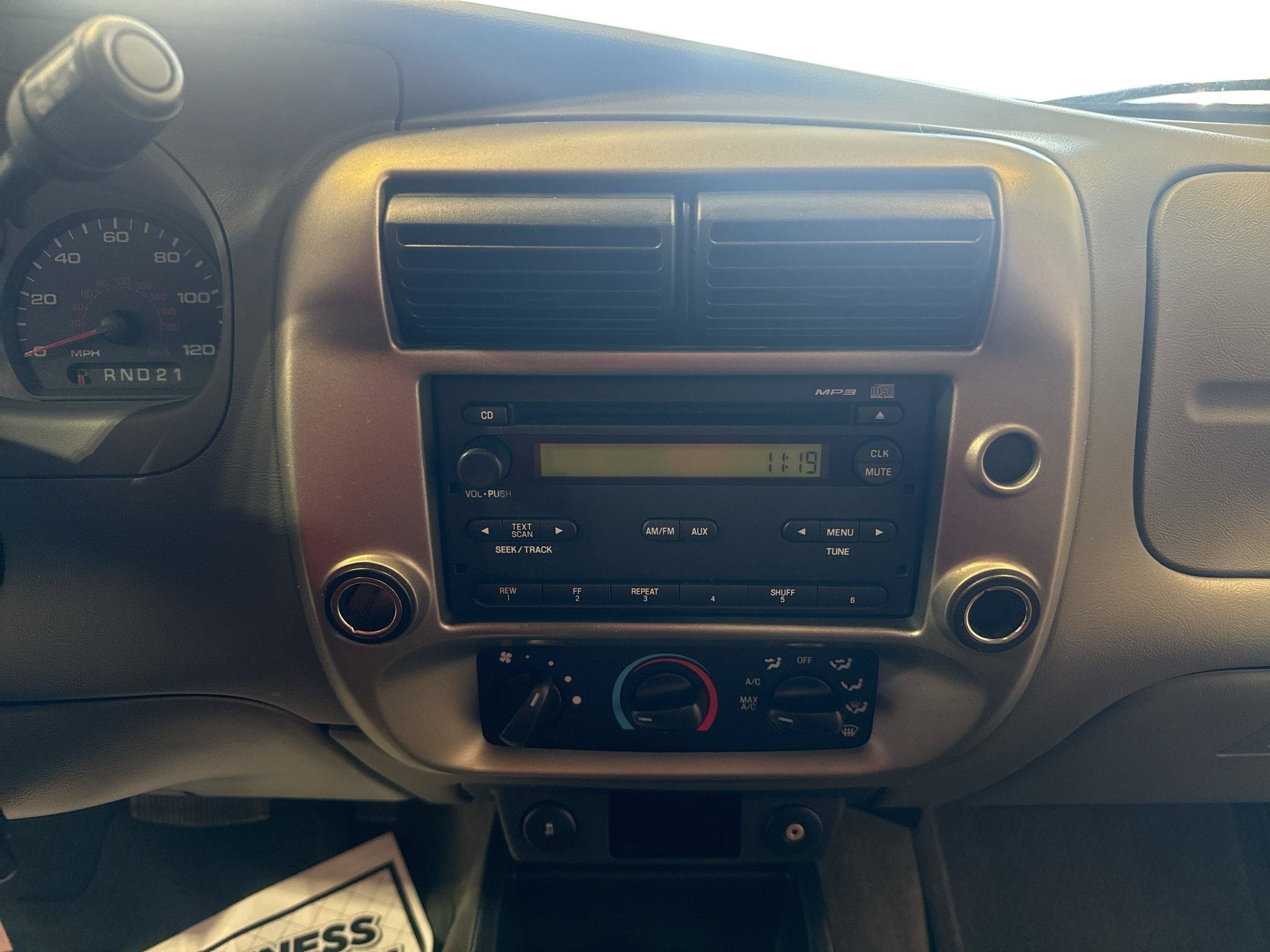Used 2011 Ford Ranger XLT RWD image 13