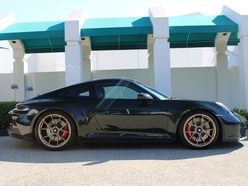 Used 2022 Porsche 911 GT3 image 8