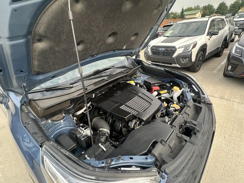 Used 2022 Subaru Forester Premium AWD/4WD image 30