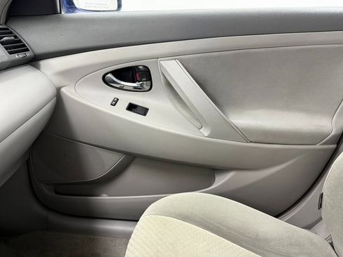 Used 2007 Toyota Camry LE image 23