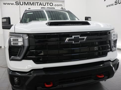 Used 2025 Chevrolet Silverado 2500 LT w/ Trail Boss Package AWD/4WD image 27