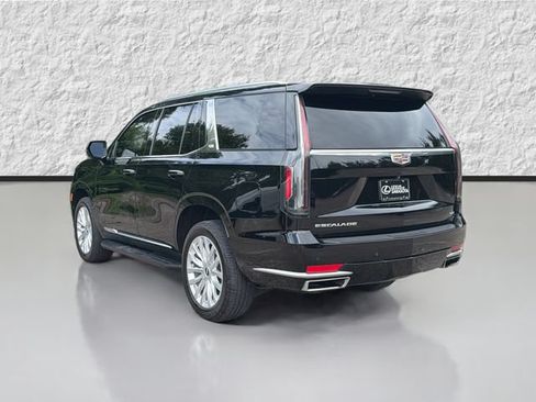 Used 2022 Cadillac Escalade Luxury RWD image 5