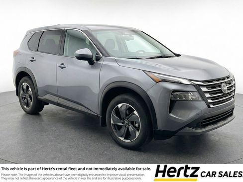Used 2025 Nissan Rogue SV image 1