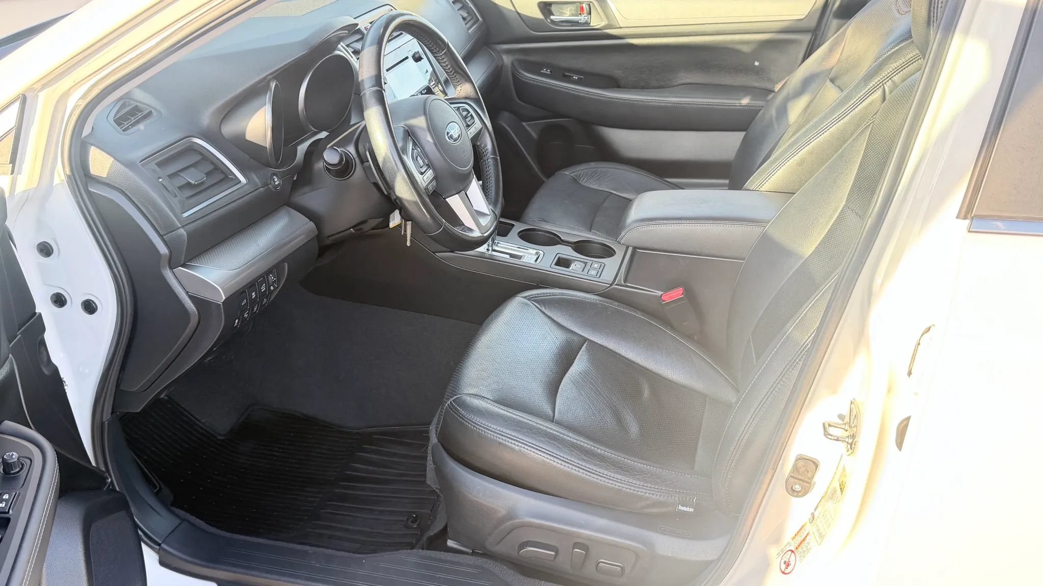 Used 2016 Subaru Outback 2.5i Premium AWD/4WD image 7
