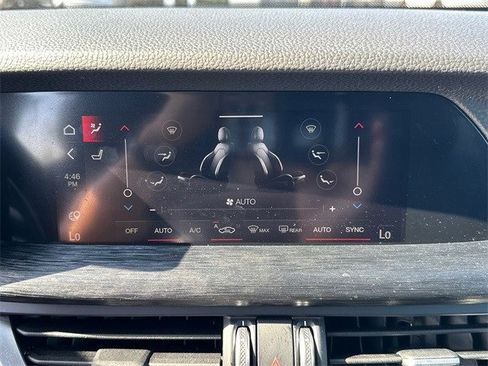 Used 2024 Alfa Romeo Stelvio Sprint image 27