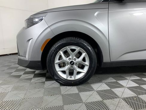 Used 2023 Kia Soul LX w/ Option Group 015 FWD image 12