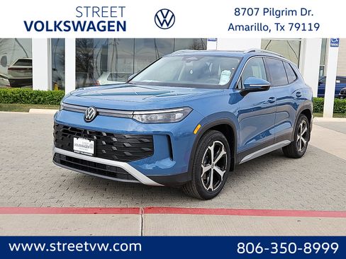 New 2026 Volkswagen Tiguan SE image 1