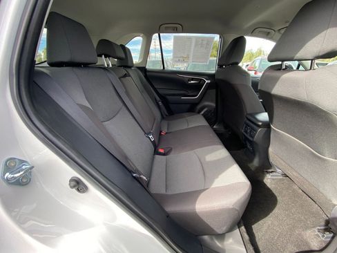 Used 2025 Toyota RAV4 XLE w/ Weather Package image 39