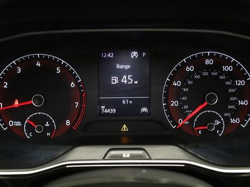 Used 2021 Volkswagen Jetta SE w/ SE Cold Weather Package image 15