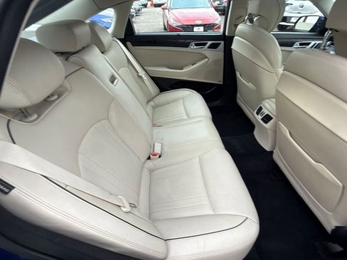 Used 2015 Hyundai Genesis 3.8 w/ Option Group 04 image 16